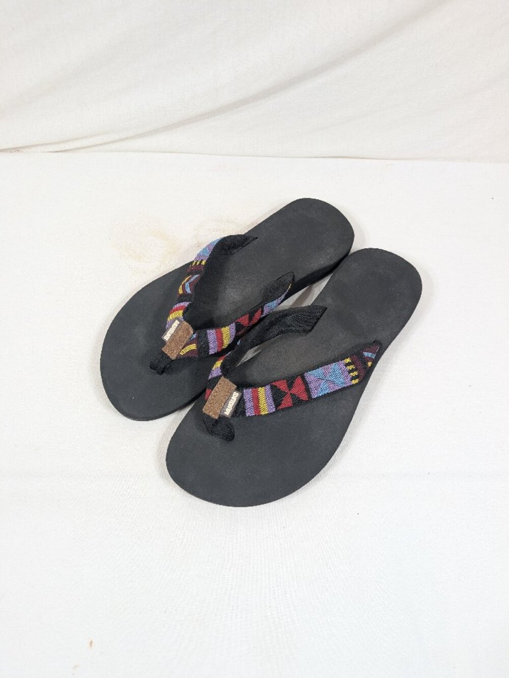 Muk Luks Flip Flops